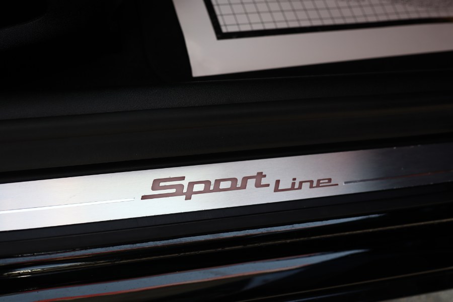 2019 BMW 5-Series 530i xDrive Sedan photo
