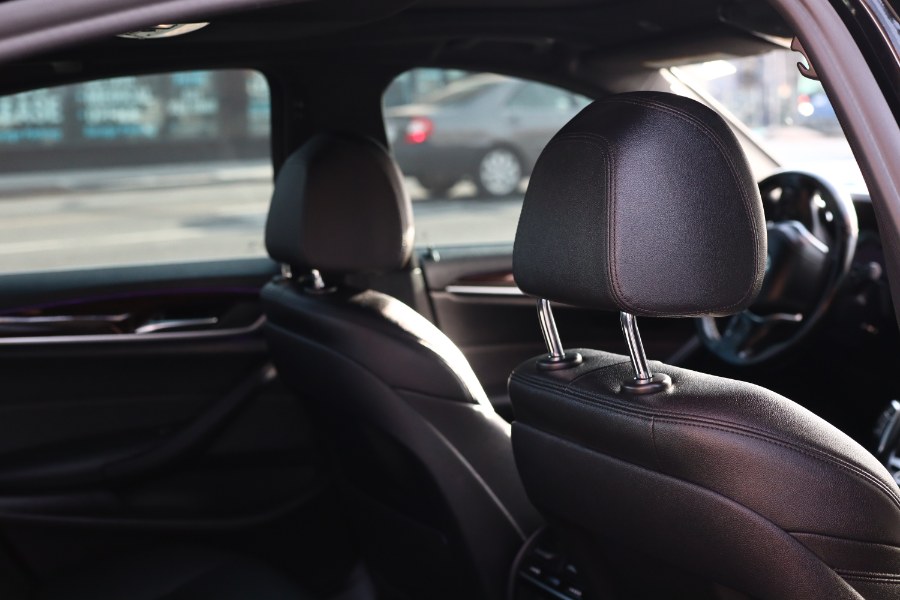 2019 BMW 5-Series 530i xDrive Sedan photo