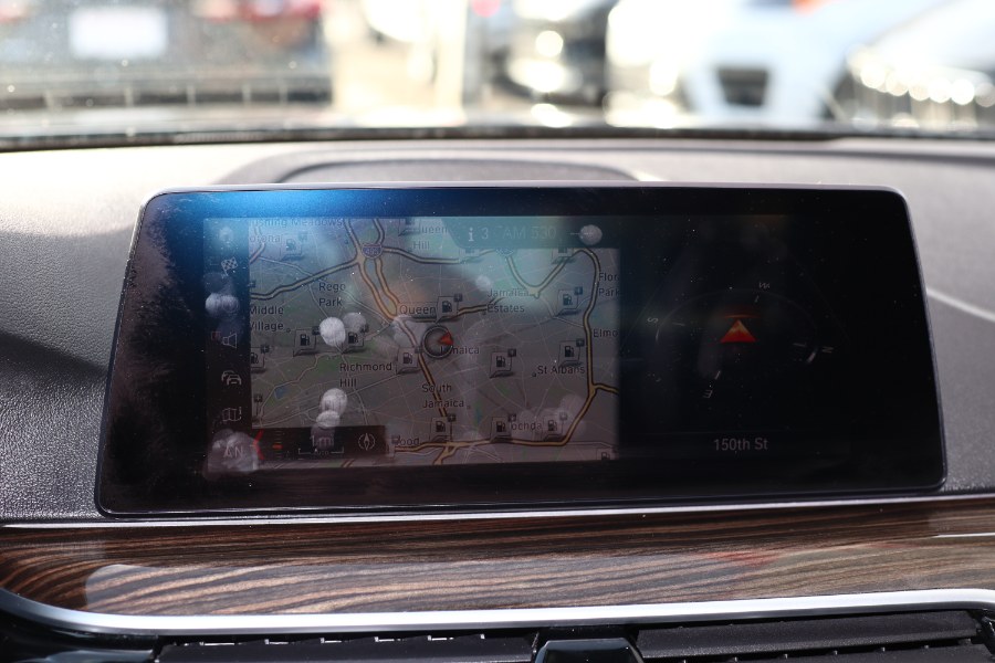 2019 BMW 5-Series 530i xDrive Sedan photo