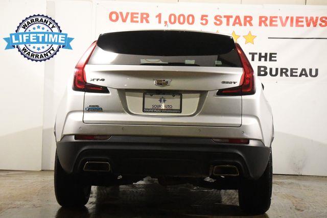 2022 Cadillac XT4 Luxury photo