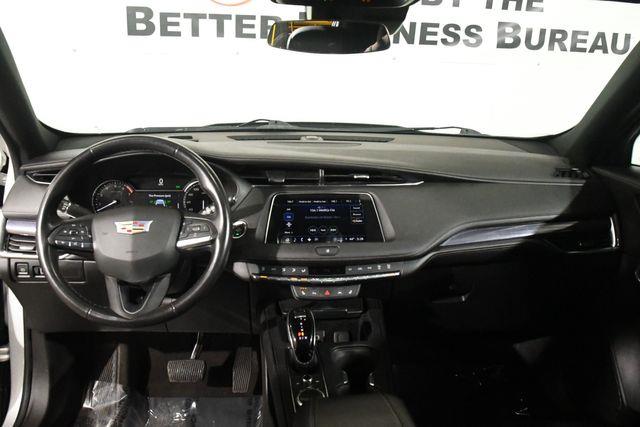 2022 Cadillac XT4 Luxury photo
