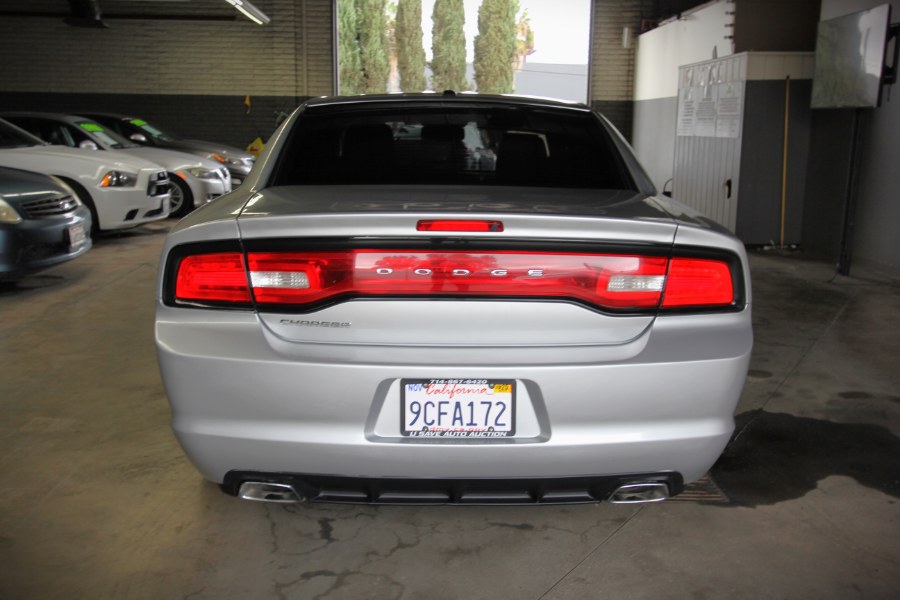 2012 Dodge Charger SE photo