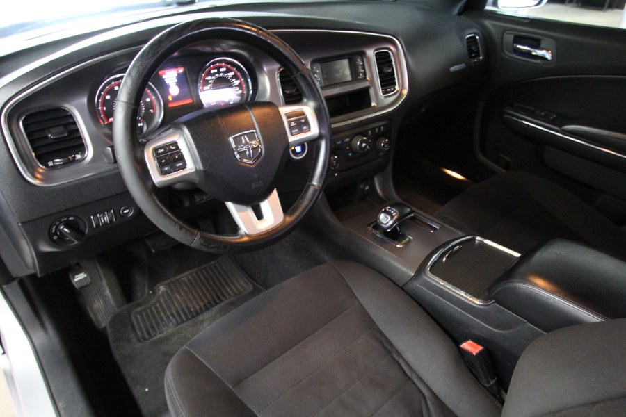 2012 Dodge Charger SE photo