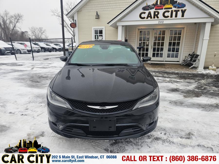 2015 Chrysler 200 S photo