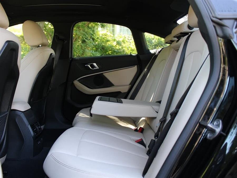 2022 BMW 2 Series 228i xDrive photo