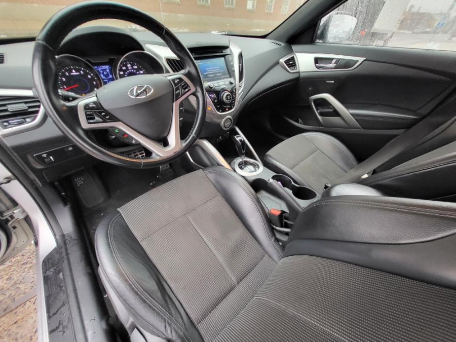 2016 Hyundai Veloster 3dr Cpe Auto photo
