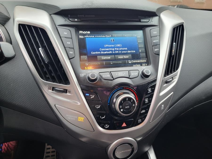 2016 Hyundai Veloster 3dr Cpe Auto photo