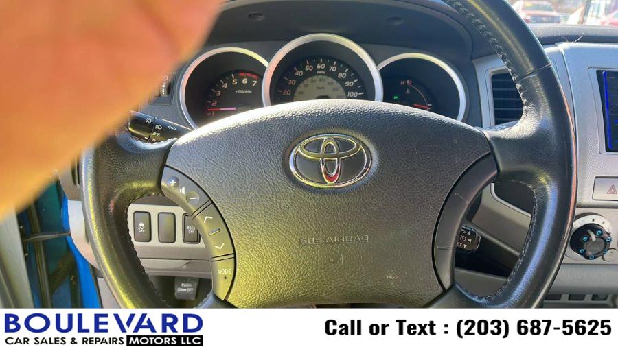 2009 Toyota Tacoma PreRunner V6 photo