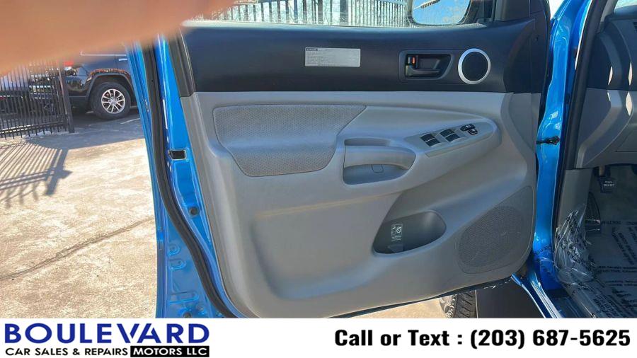2009 Toyota Tacoma PreRunner V6 photo