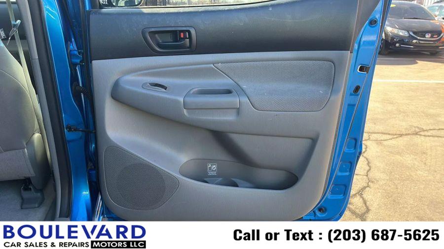 2009 Toyota Tacoma PreRunner V6 photo