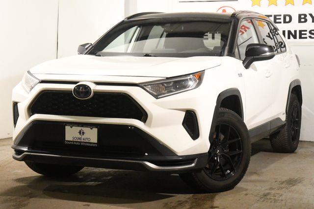 2021 Toyota RAV4 Prime SE photo