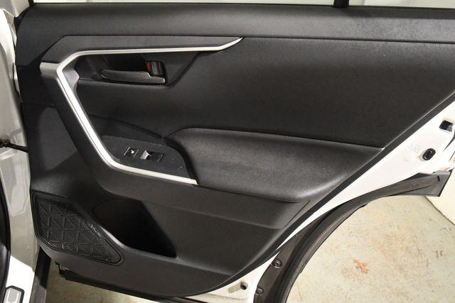 2021 Toyota RAV4 Prime SE photo