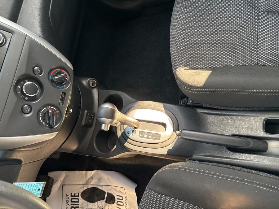 2017 Nissan Versa SV photo