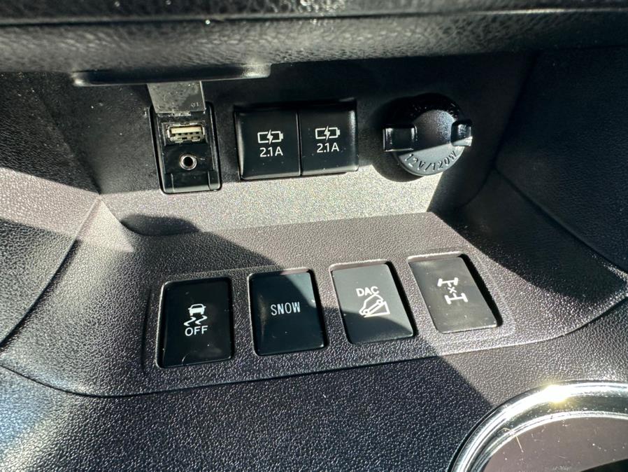 2017 Toyota Highlander XLE V6 AWD (Natl) photo