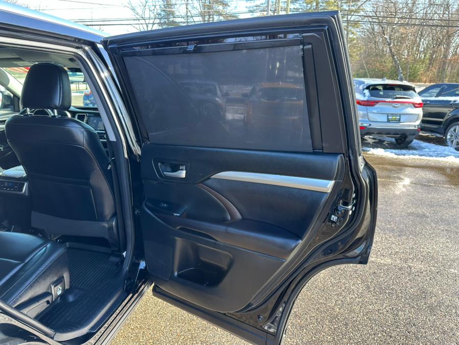 2017 Toyota Highlander XLE V6 AWD (Natl) photo