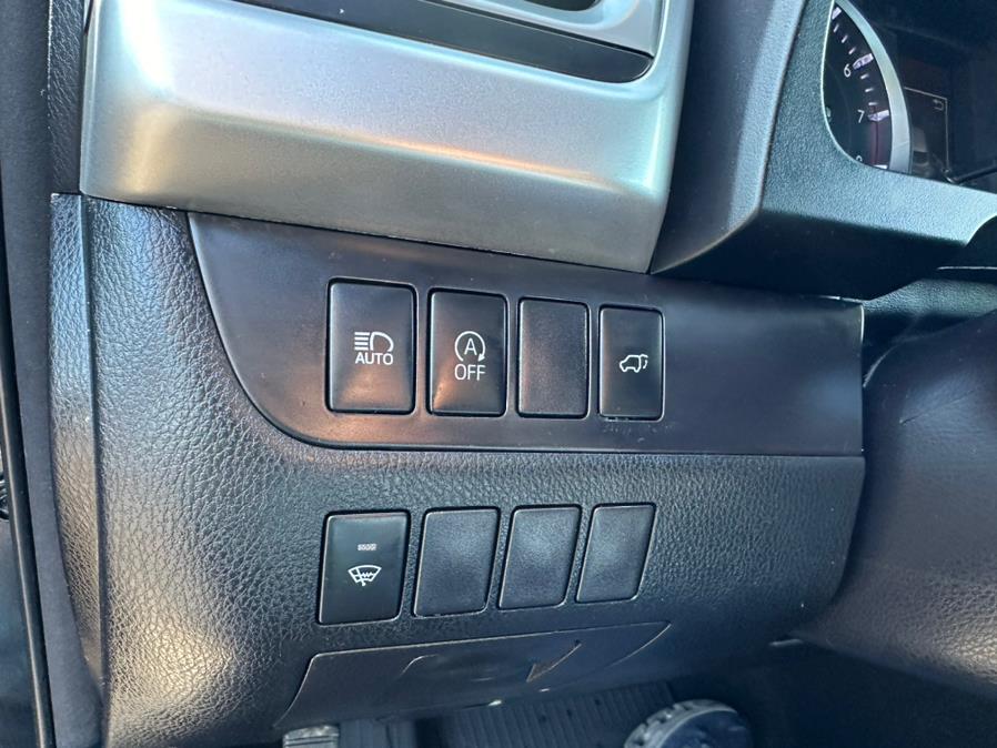 2017 Toyota Highlander XLE V6 AWD (Natl) photo