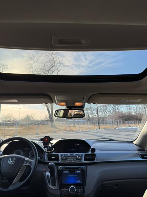 2015 Honda Odyssey 5dr EX-L photo