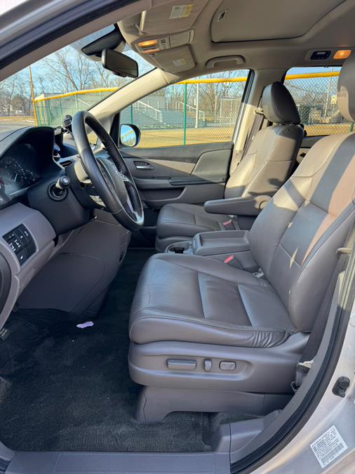 2015 Honda Odyssey 5dr EX-L photo