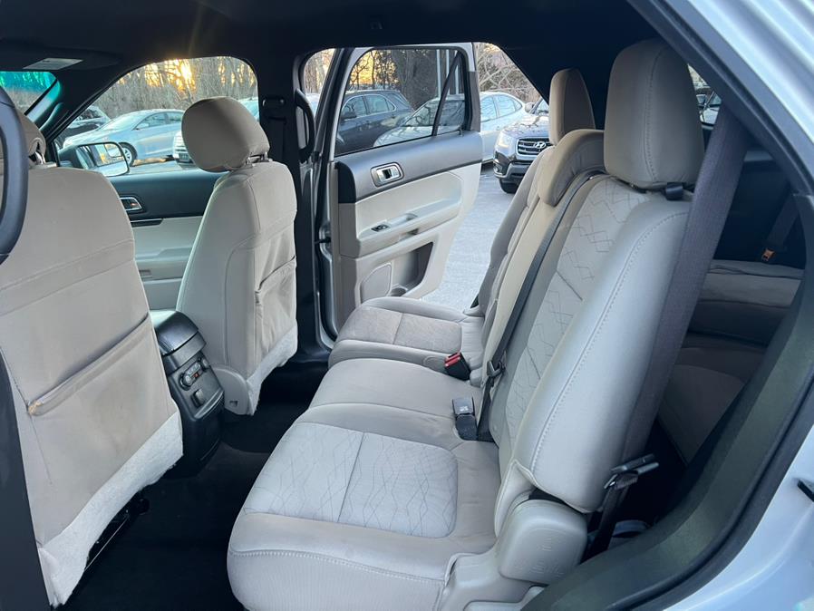 2013 Ford Explorer photo