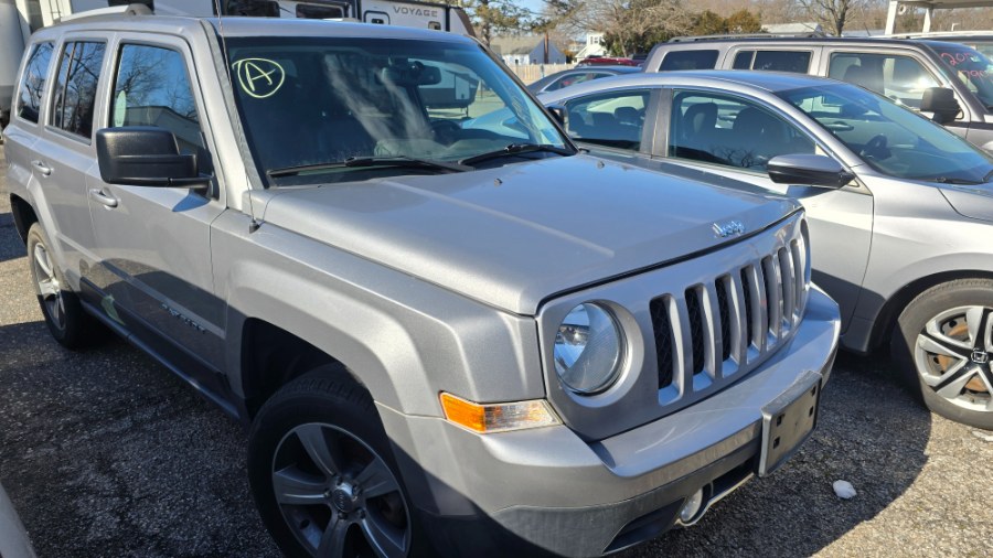 2016 Jeep Patriot 4WD 4dr Latitude photo