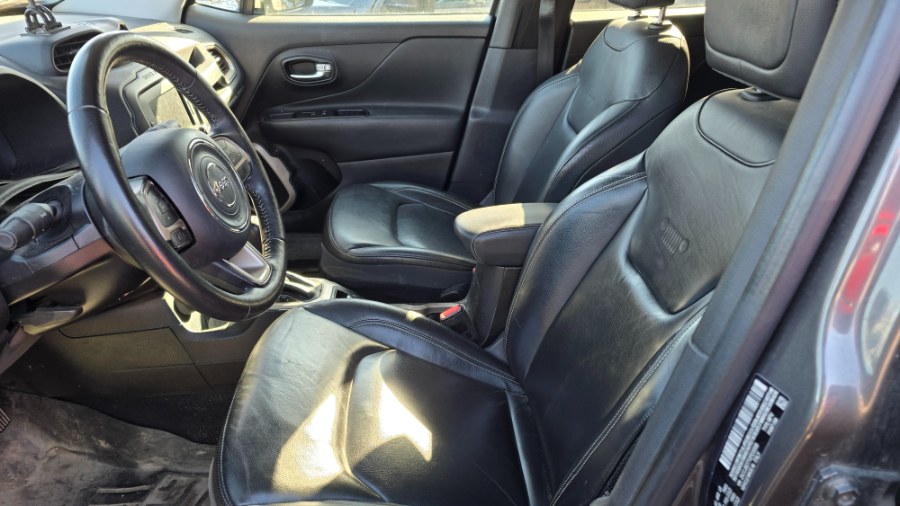 2016 Jeep Renegade 4WD 4dr Limited photo