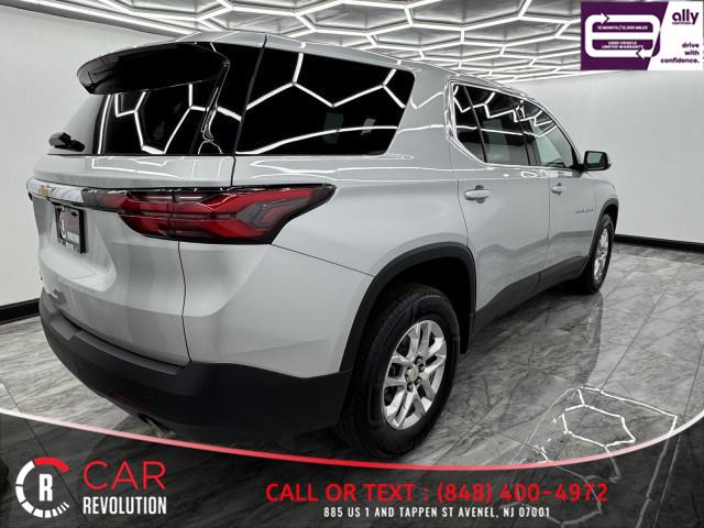 2022 Chevrolet Traverse LS AWD photo
