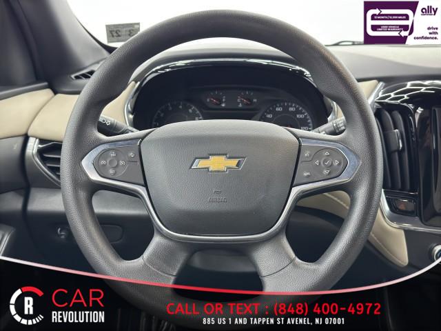2022 Chevrolet Traverse LS AWD photo