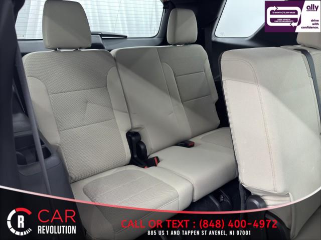 2022 Chevrolet Traverse LS AWD photo