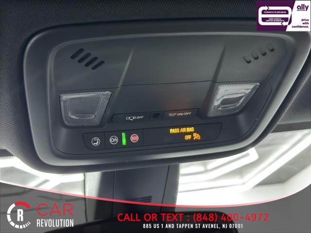 2022 Chevrolet Traverse LS AWD photo