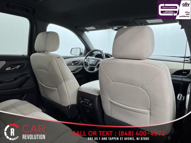 2022 Chevrolet Traverse LS AWD photo