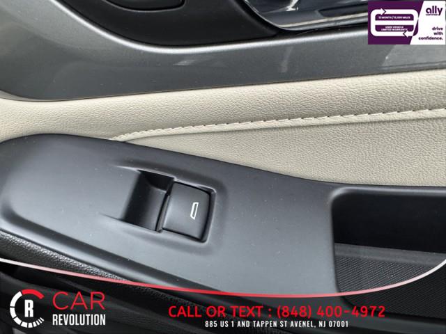 2022 Chevrolet Traverse LS AWD photo