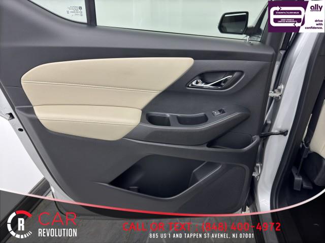 2022 Chevrolet Traverse LS AWD photo