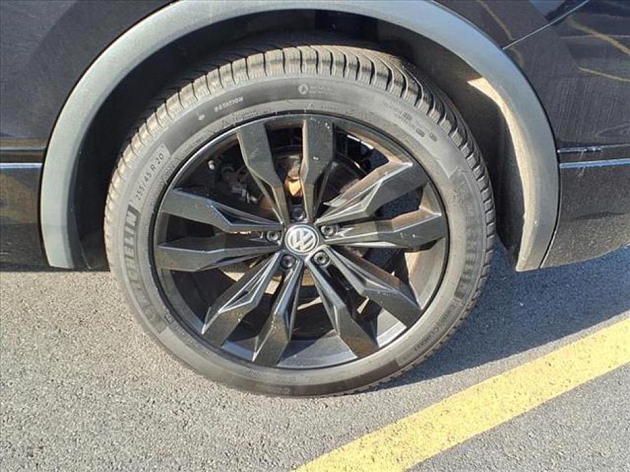 2020 Volkswagen Tiguan SE photo