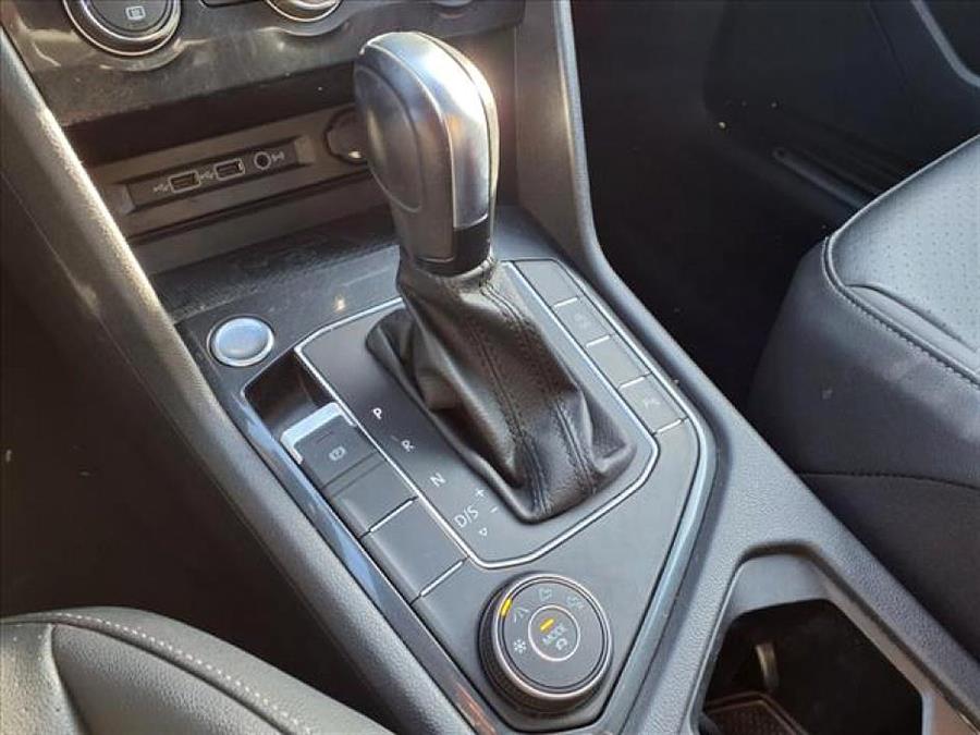 2020 Volkswagen Tiguan SE photo