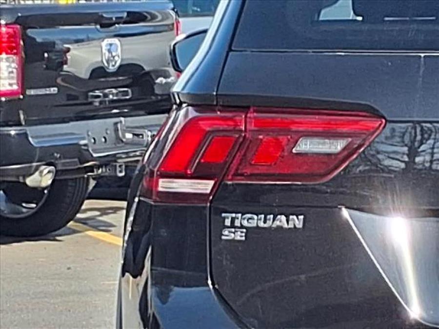 2020 Volkswagen Tiguan SE photo