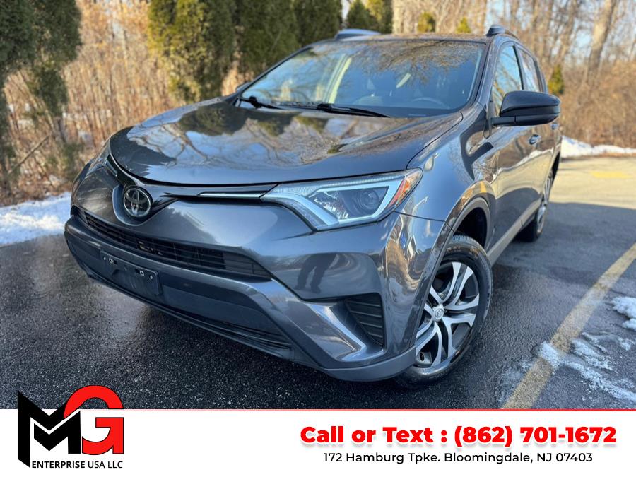 2017 Toyota RAV4 LE AWD (Natl) photo