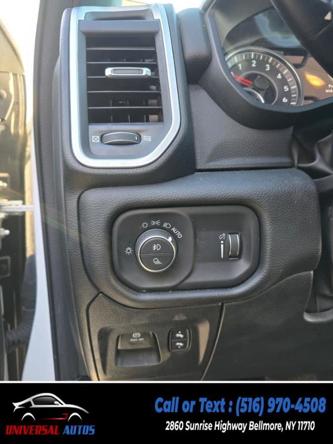 2022 RAM 1500 Big Horn 4x4 Crew Cab 5''7