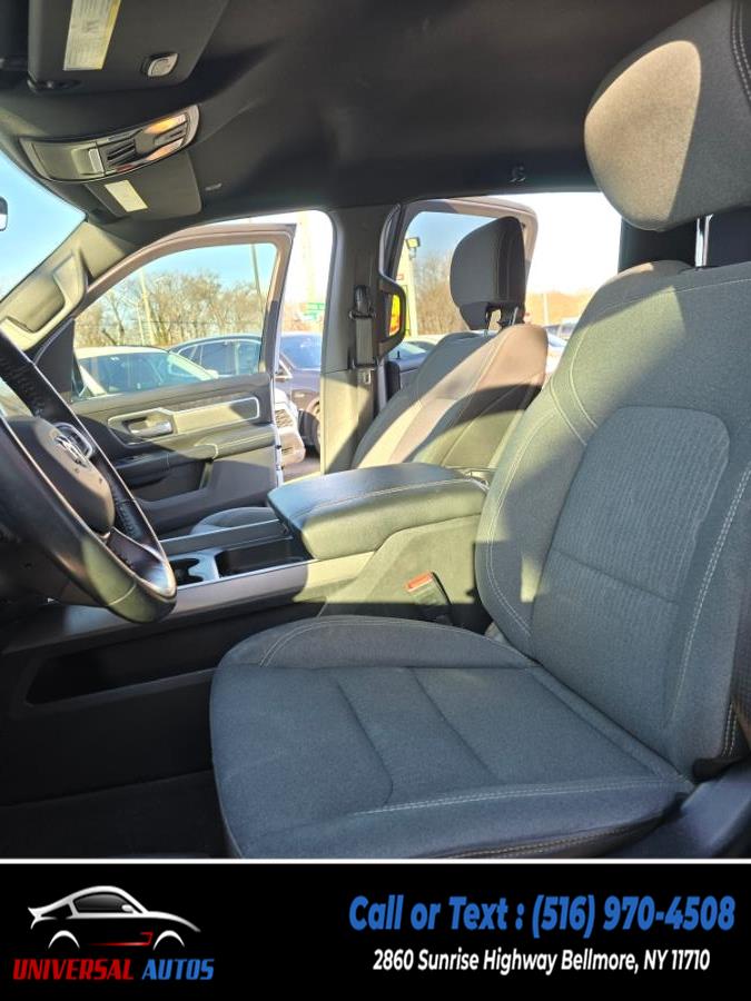 2022 RAM 1500 Big Horn 4x4 Crew Cab 5''7