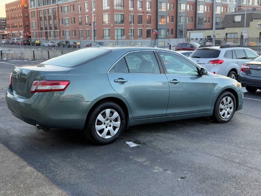 2011 Toyota Camry photo