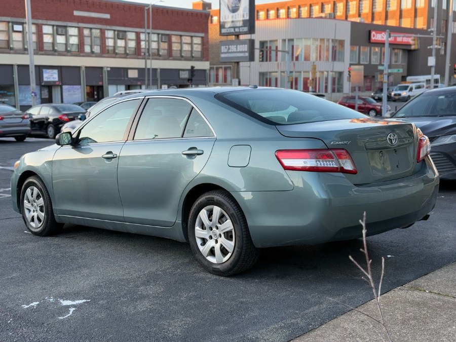 2011 Toyota Camry photo