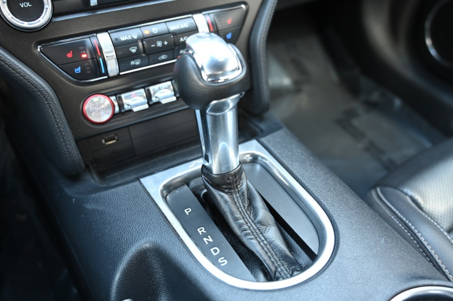 2022 Ford Mustang EcoBoost Premium Convertible photo