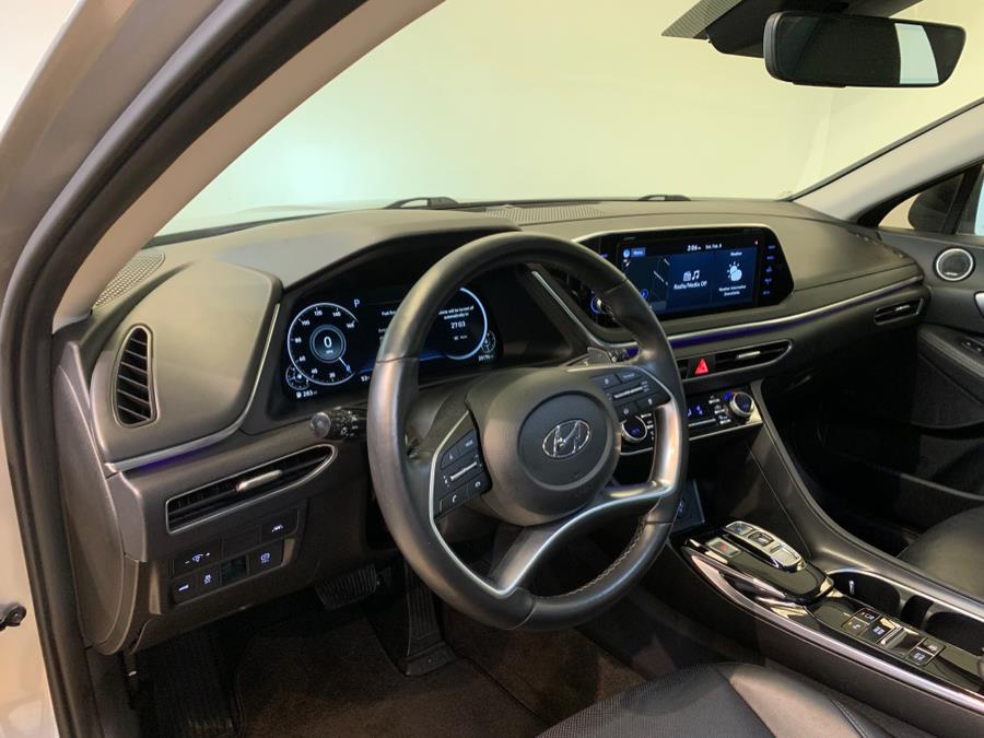 2022 Hyundai Sonata Limited 1.6T photo
