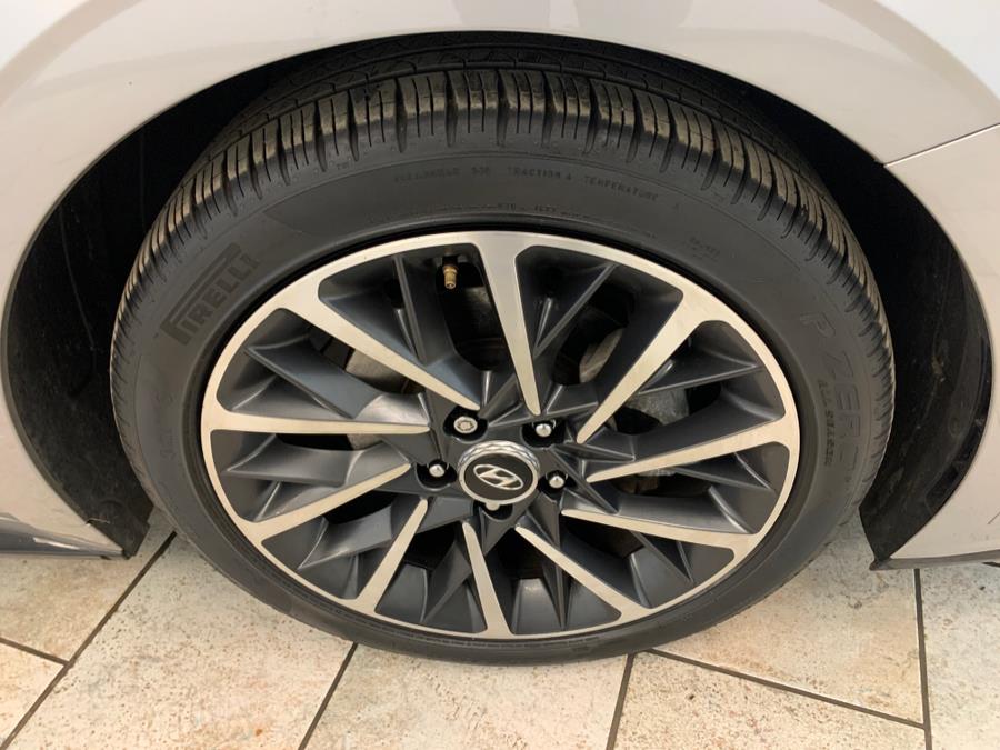 2022 Hyundai Sonata Limited 1.6T photo