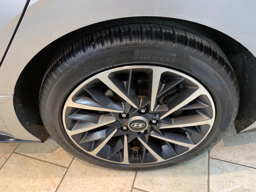 2022 Hyundai Sonata Limited 1.6T photo