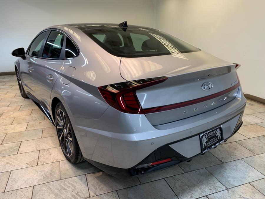 2022 Hyundai Sonata Limited 1.6T photo