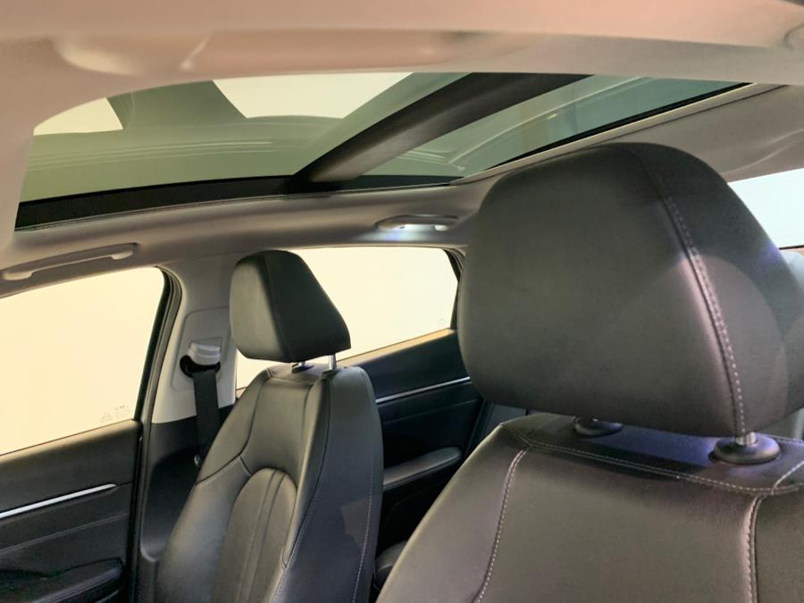 2022 Hyundai Sonata Limited 1.6T photo