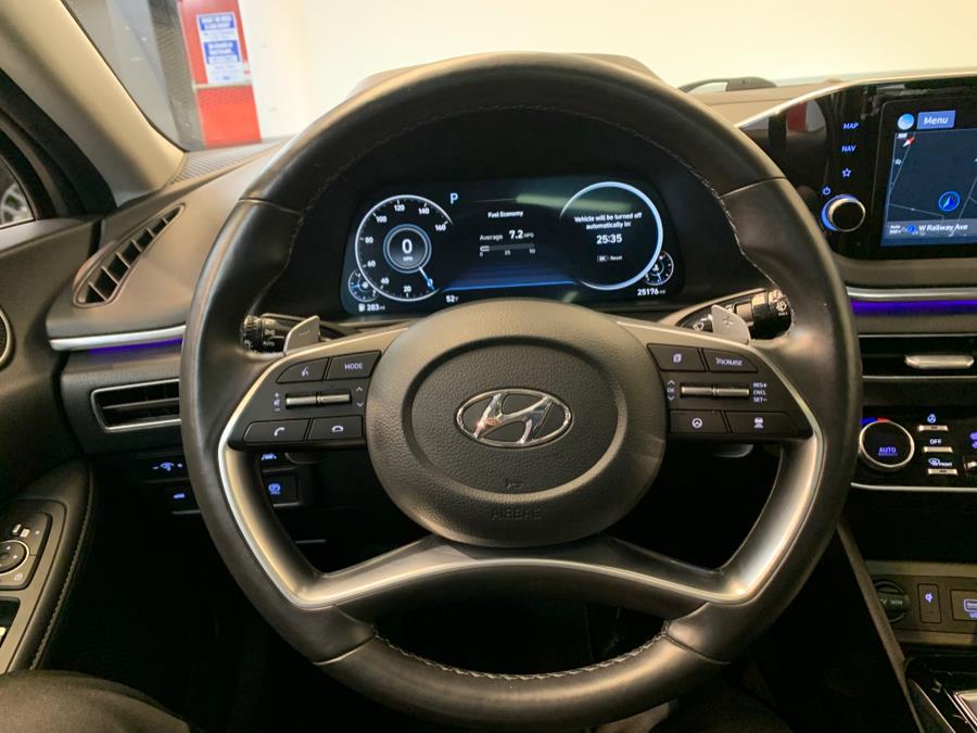 2022 Hyundai Sonata Limited 1.6T photo