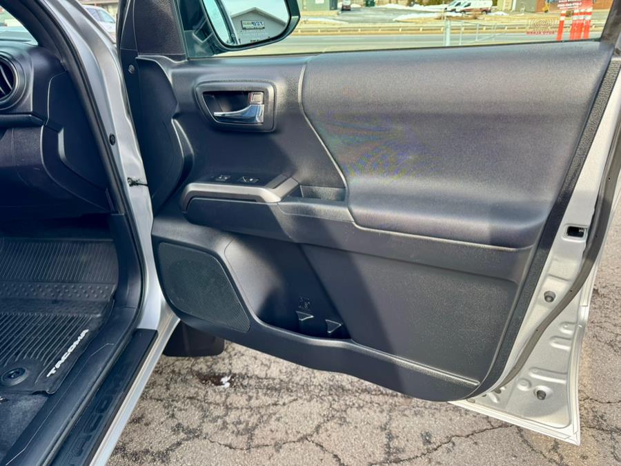 2018 Toyota Tacoma TRD Off Road Double Cab 6'' Be photo