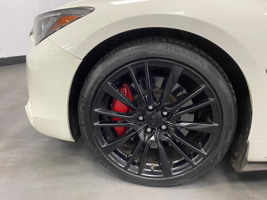 2017 Infiniti Q60 Red Sport 400 AWD photo