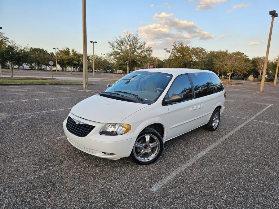2003 Chrysler Voyager LX Value
